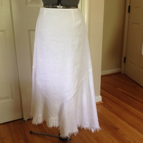 CAbi white linen frayed edge asymmetric hem skirt - Picture 3 of 7